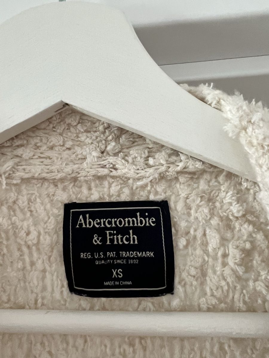 Abercrombie Giacche: Kuschelige Strickjacke Abercrombie & Fitch – Usato da Balsthal venduto da Katrin94 1