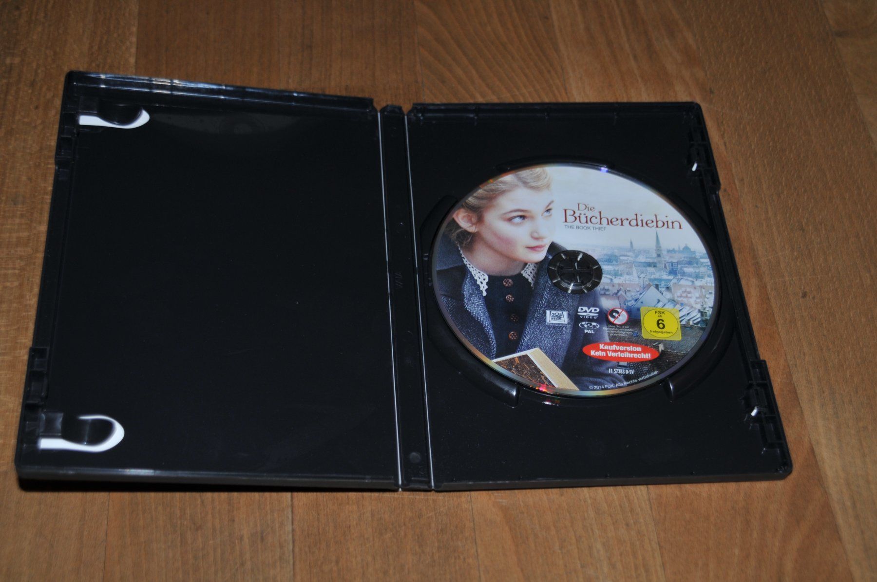 Alle DVDs: DVD, Die Bücherdiebin - Goffrey Rush, Emily Waton ... – Gebraucht aus Winterthur von Schwestere 1