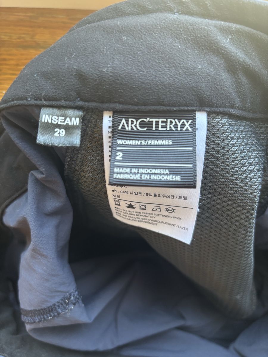 Arcteryx Pantaloni: Arcteryx Trekkinghose, Gr. 2 – Usato da Luzern venduto da elsegos 1