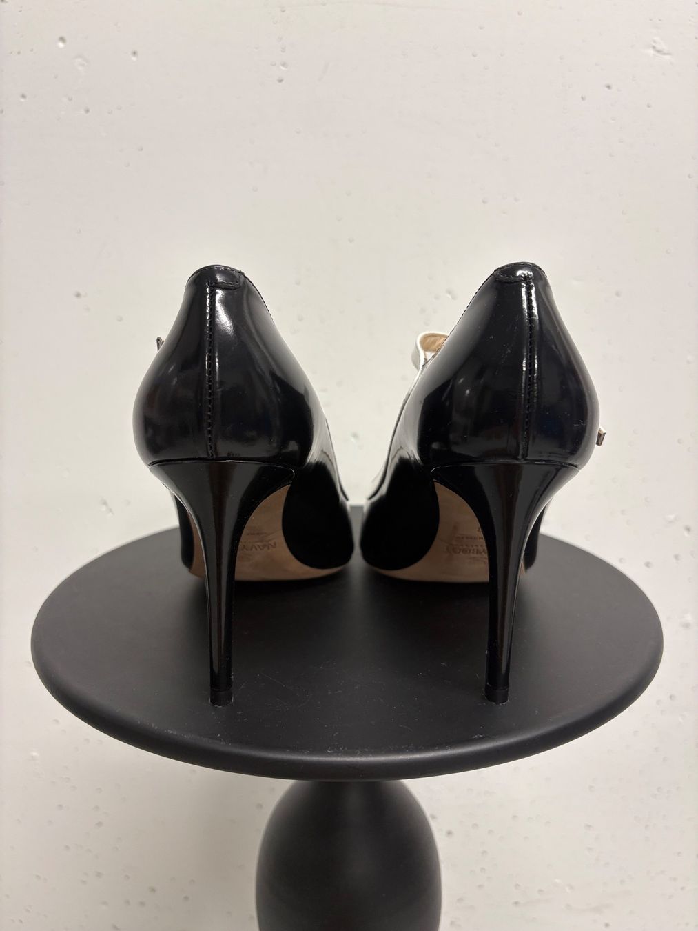 Navyboot Scarpe da donna: Navyboot Pumps schwarz weiss Leder Riemchen 38 – Nuovo (secondo la descrizione) da Regensdorf venduto da secondchancefashion 6