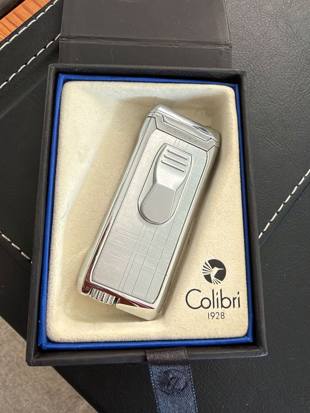 Briquets: Colibri QTR-5000 Quantum Feuerzeug – Neuf (Voir description) à Engelburg par kirerelhom57 3