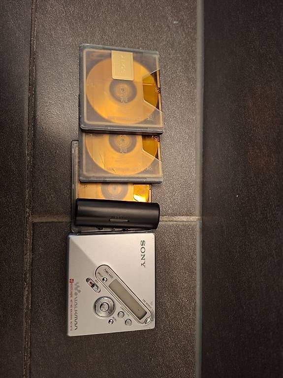 Sony Lettore multimediale portatile: Sony walkman – Usato da Lyss venduto da toe_68qb 1