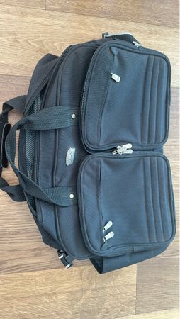 Black Travel Bag with Multiple Compartments - Great Deal!