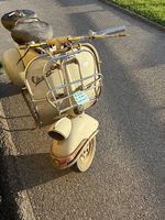 Alter Gepäckträger vorne für alte Vespa 