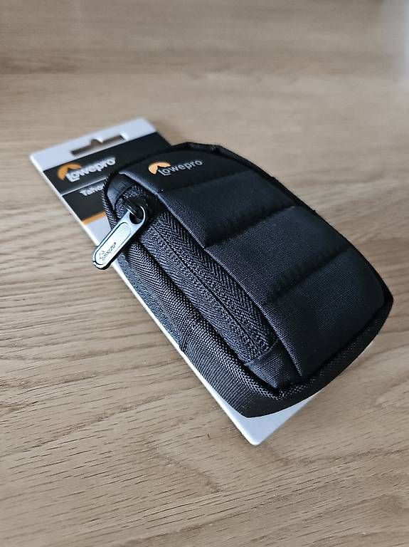 Lowepro Borse: Camera case pouch LOWEPRO TAHOE CS 10 - NEU! – Nuovo e nell'imballaggio originale da Arcegno venduto da Sunlove 1