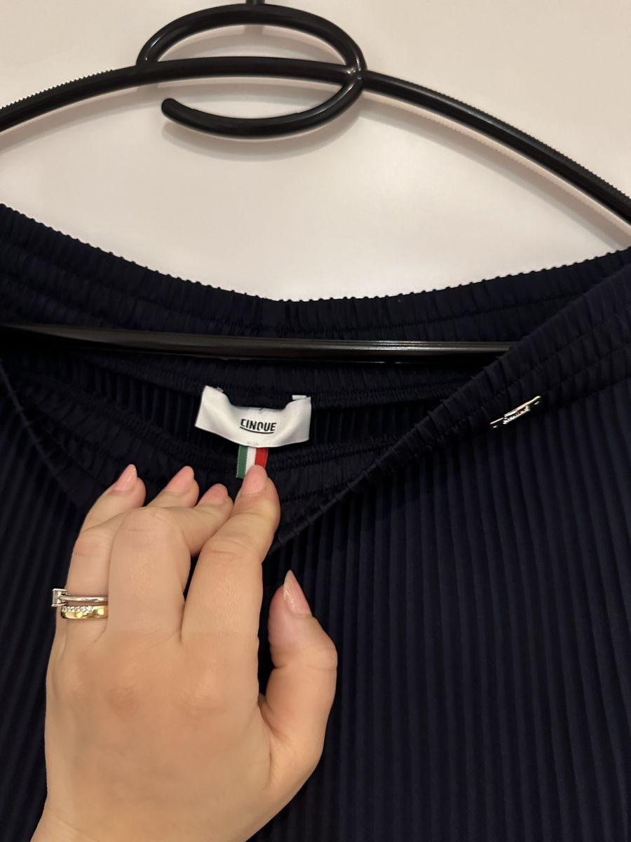 Cinque Pantaloni: Cinque Hose Grösse M – Nuovo e nell'imballaggio originale da Zürich venduto da millaiana 2