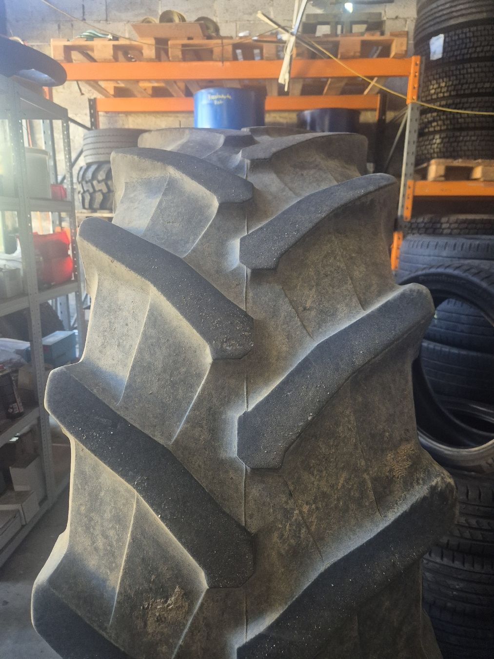 Pneumatici & Ruote complete: 2 Traktorreifen 480/70 R34 – Usato da Bützberg venduto da PAG-PNEU 1