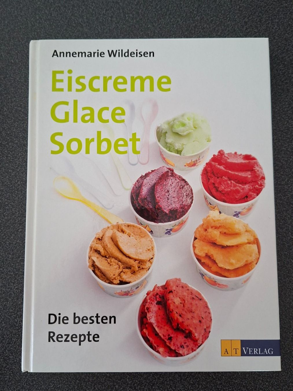 Elettrodomestici da cucina: MIA Eiscreme Maker IC 9963 mit div.Zubehör – Usato da Gattikon venduto da jeansgli 4