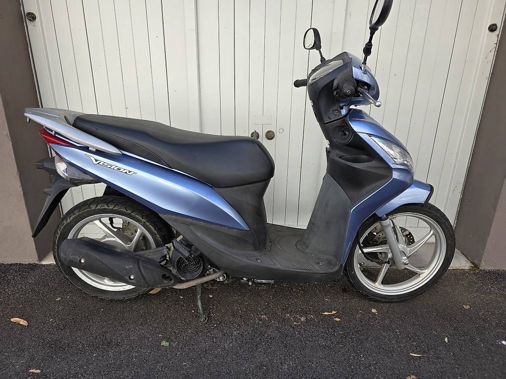 Scooters: Honda Vision 110cc – Gebraucht aus Le Grand-Saconnex von mat_gyj9 1