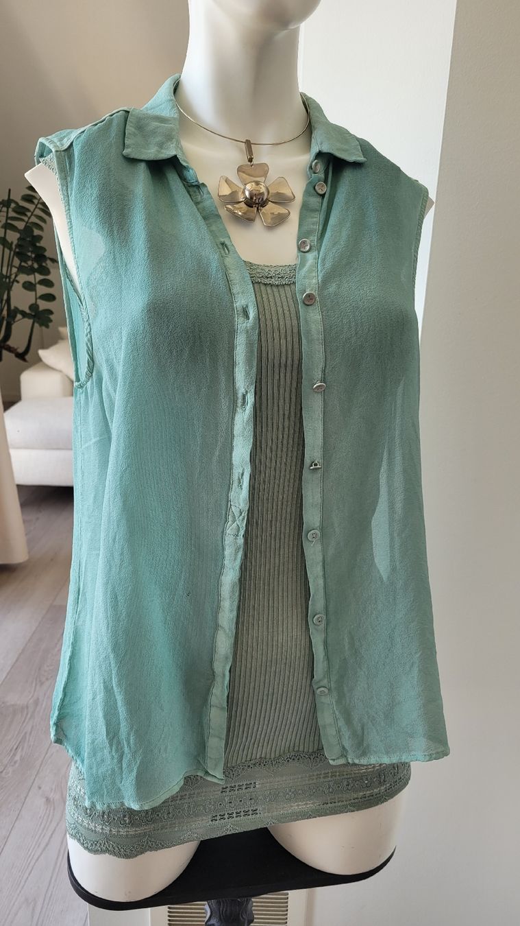 Nile Camicette: Nile edle Bluse & Spitzen-Top, Seide, Grösse S NEU – Nuovo e nell'imballaggio originale da Rüti ZH venduto da Kathleen
