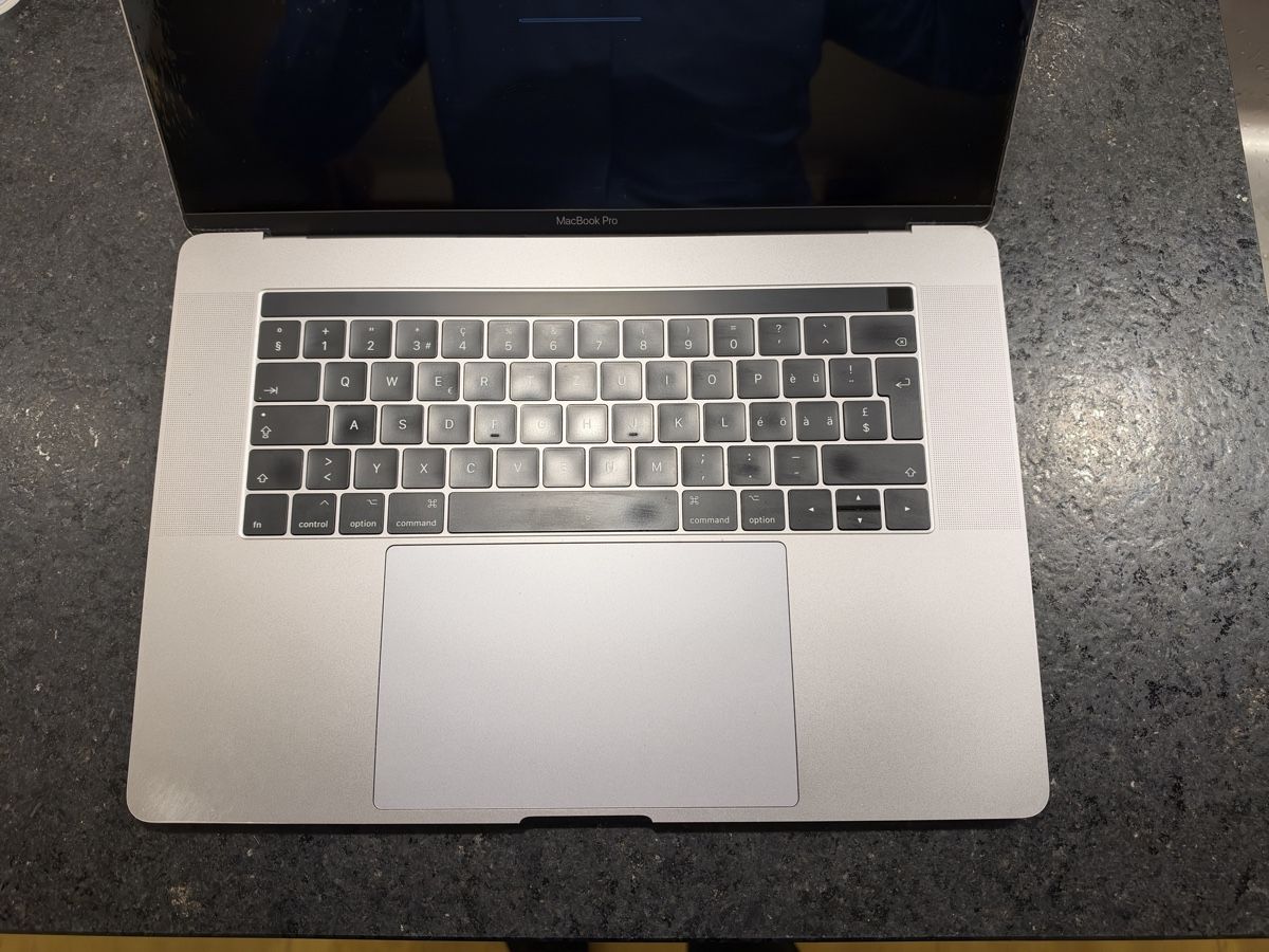 Apple Notebooks: Mac Book Pro 15“ 2017 – Gebraucht aus Tagelswangen von decci 1