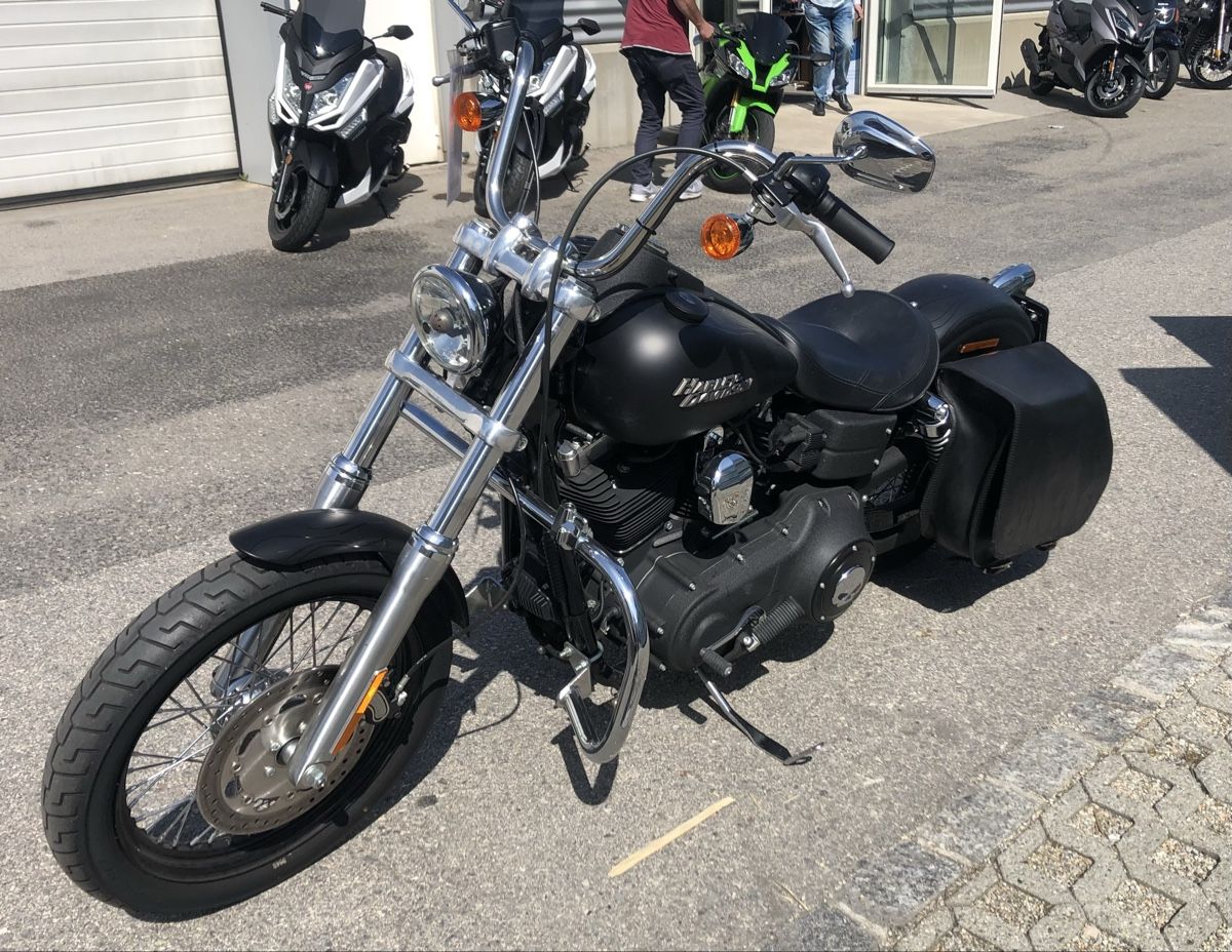 Chopper: Harley Davidson Dyna FXDB – Gebraucht aus Arth von kraehe82 2