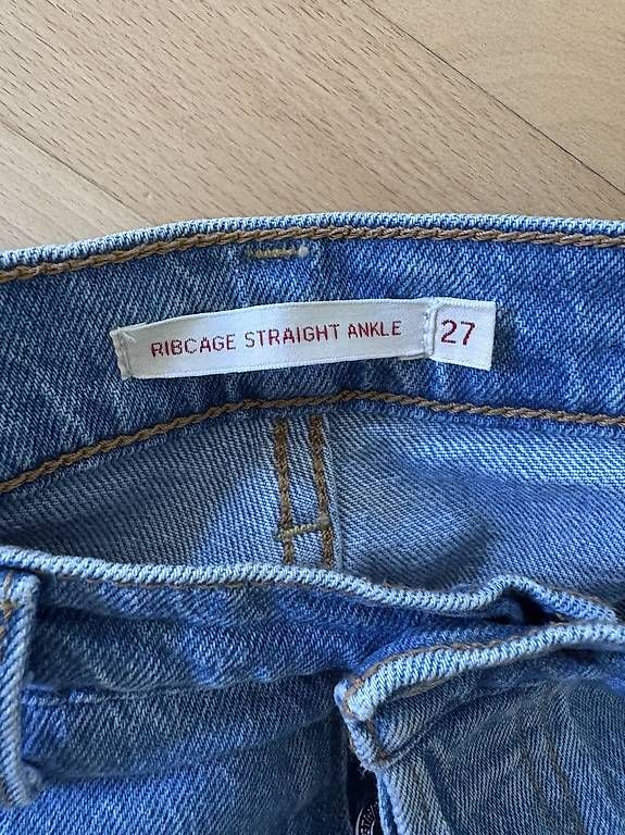 Levi's Jeans: Levis Ribcage Jeans – Nuovo (secondo la descrizione) da Zürich venduto da steph07 2