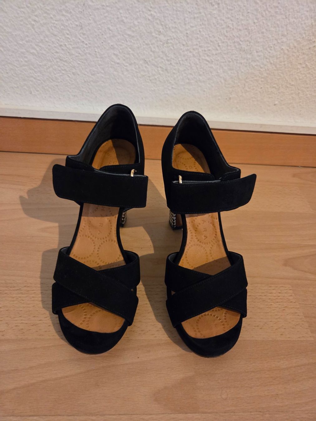 Chie Mihara Damenschuhe: Chie Mihara Leder Gr. 37 – Gebraucht aus Zürich von aktak 2