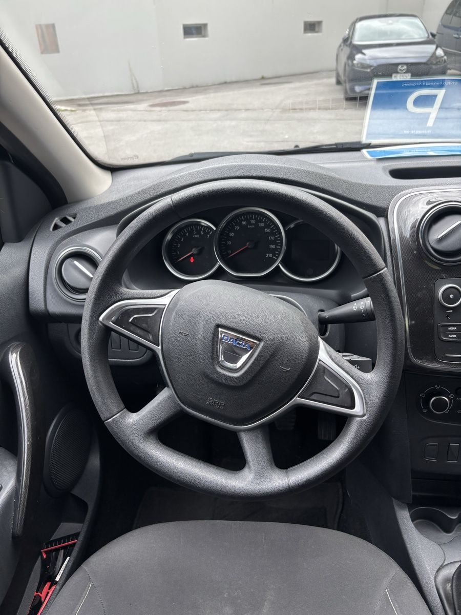 Dacia Autos: Dacia Sandero 75 – Gebraucht aus Engelberg von 92e_6cdx 5