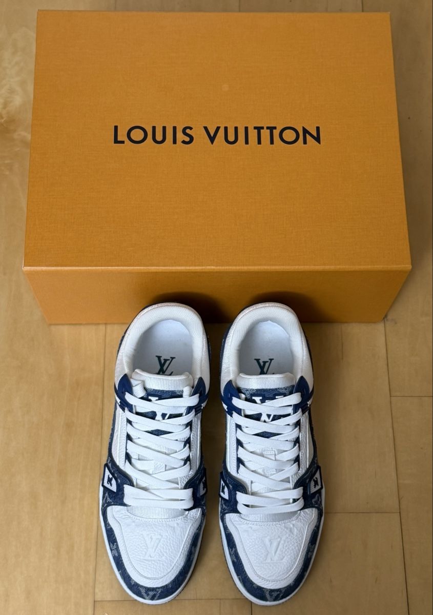 Louis Vuitton Scarpe da uomo: Louis Vuitton LV Trainer Monogram Denim White Blue – Nuovo (secondo la descrizione) da Adliswil venduto da Parosek