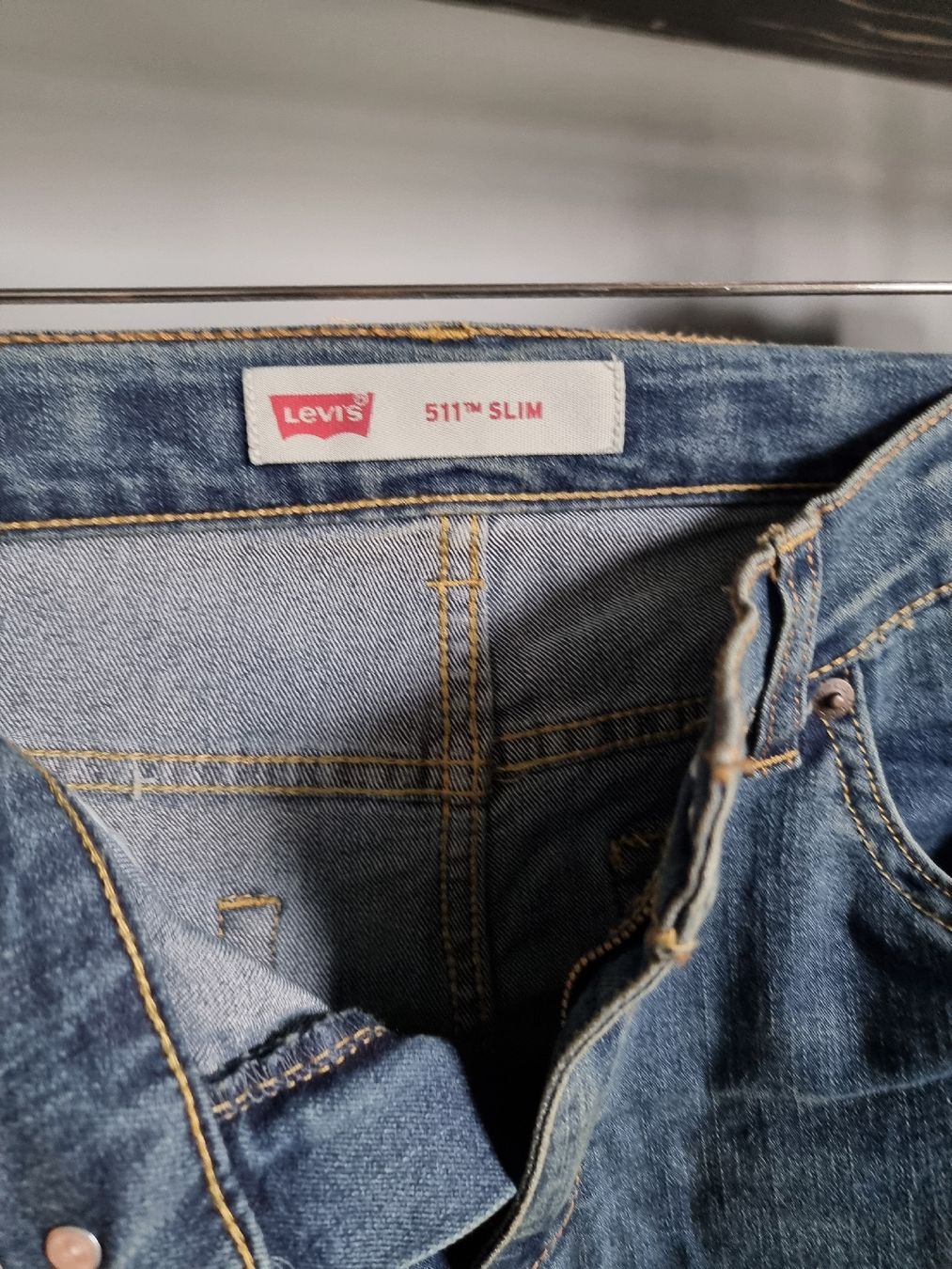 Levi's Pantaloni: Lewis Jeans 511 slim Gr.176 NEU – Nuovo (secondo la descrizione) da Geroldswil venduto da viv_vs9r 3