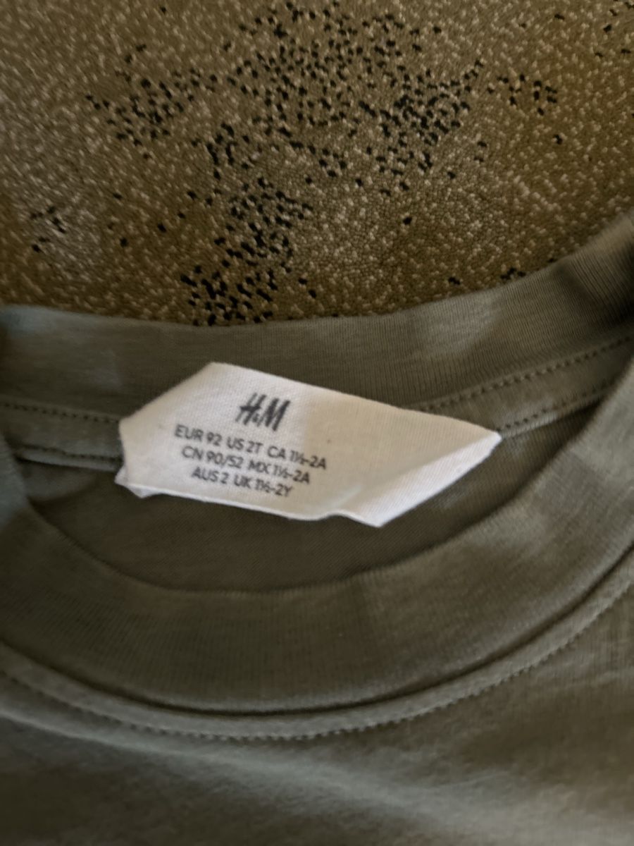 H&M T-shirt: H&M Tiedye Crewneck TShirt 92 – Usato da Zollikon venduto da JuRock 1