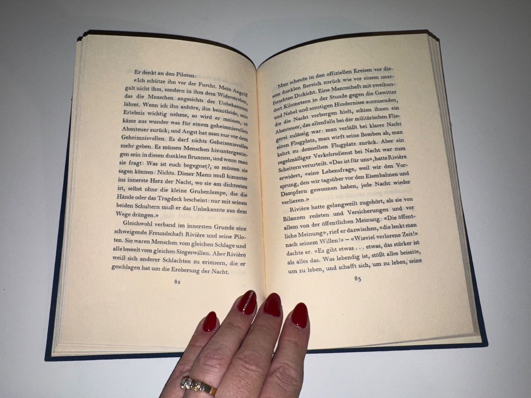 Libri: BUCH: Nachtflug – Usato da Grosswangen venduto da Second_hand_paradise 6