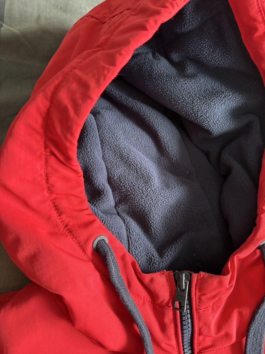 Tommy Hilfiger Giacche: Tommy Jeans Rain coat Jacket – Nuovo (secondo la descrizione) da Zürich venduto da Bernaaaa 3