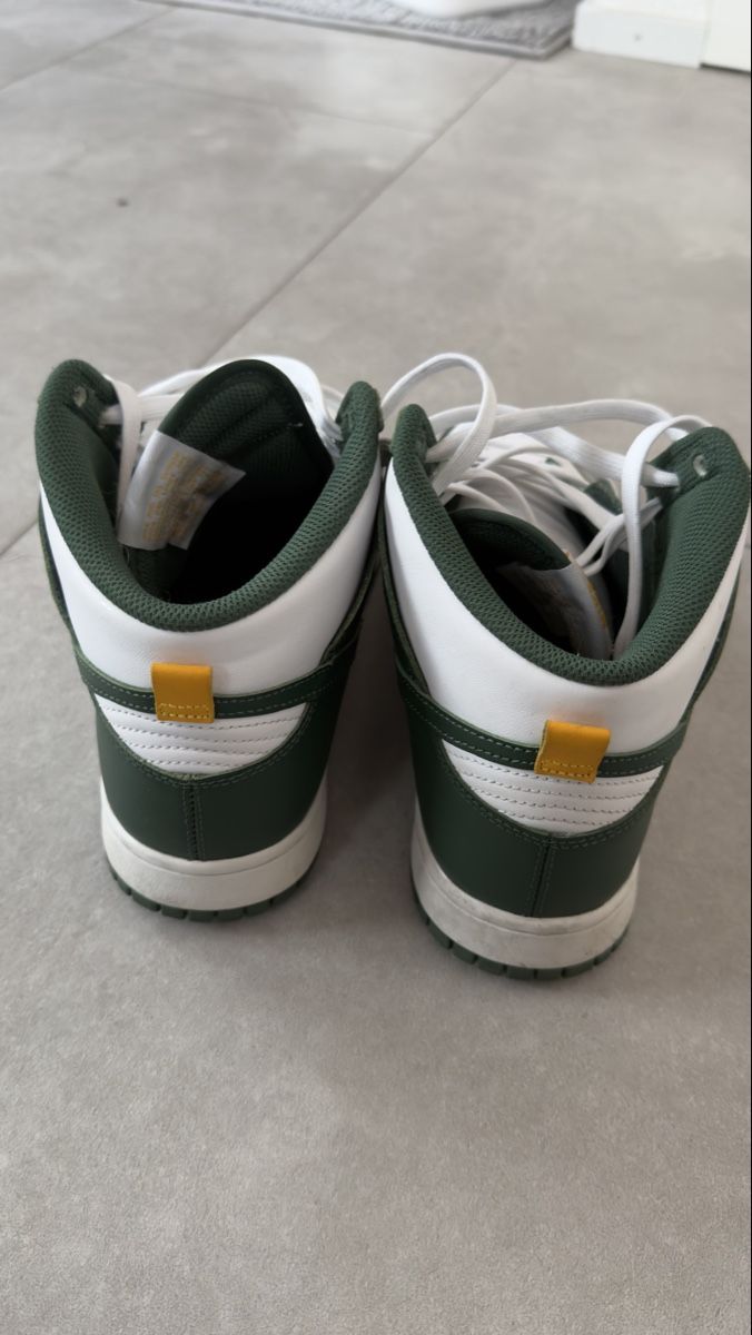 Nike Herrenschuhe: Baskets Nike Dunk High vertes blanches – Gebraucht aus La Chaux-de-Fonds von Tomas1019 3