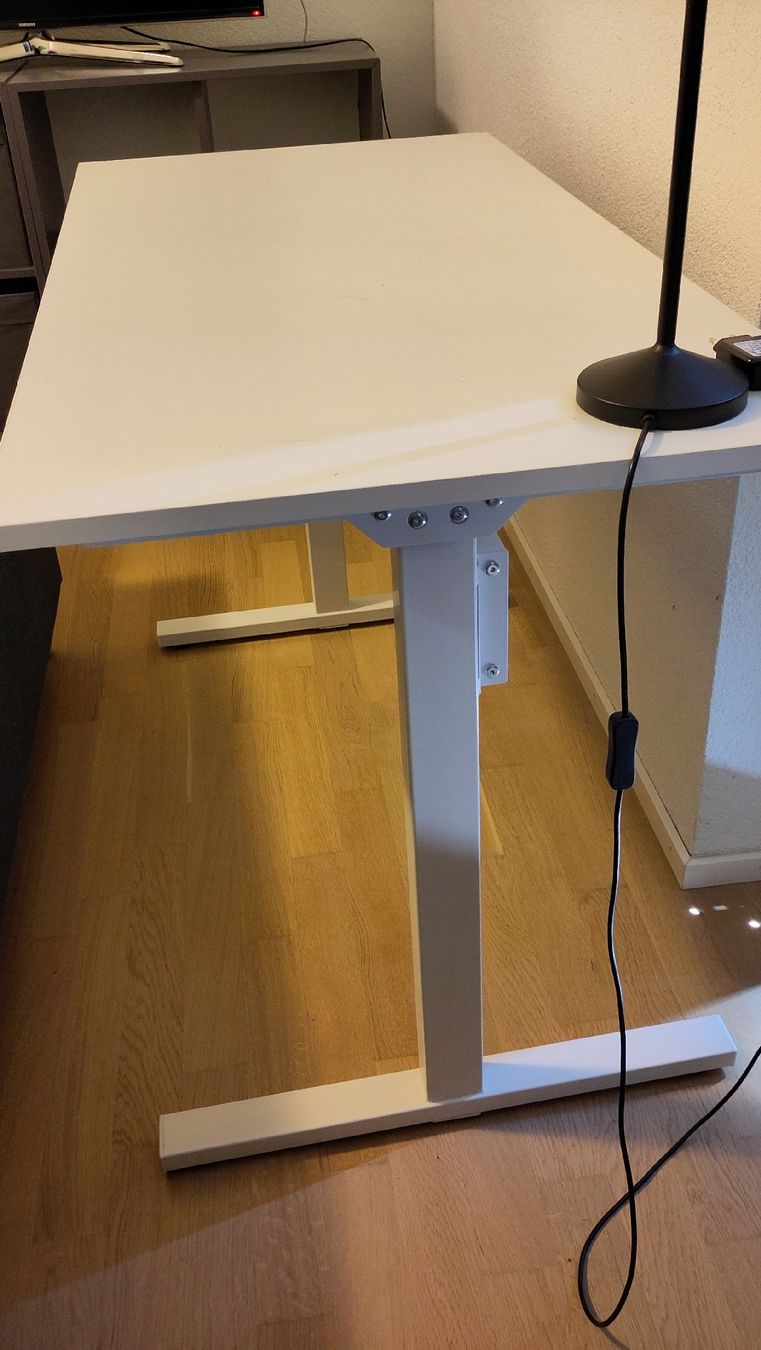 Schreibtische: Pult/Schreibtisch, Höhenverstellbar – Neu (gemäss Beschreibung) aus Glattpark(Opfikon) von gia_55rs 2