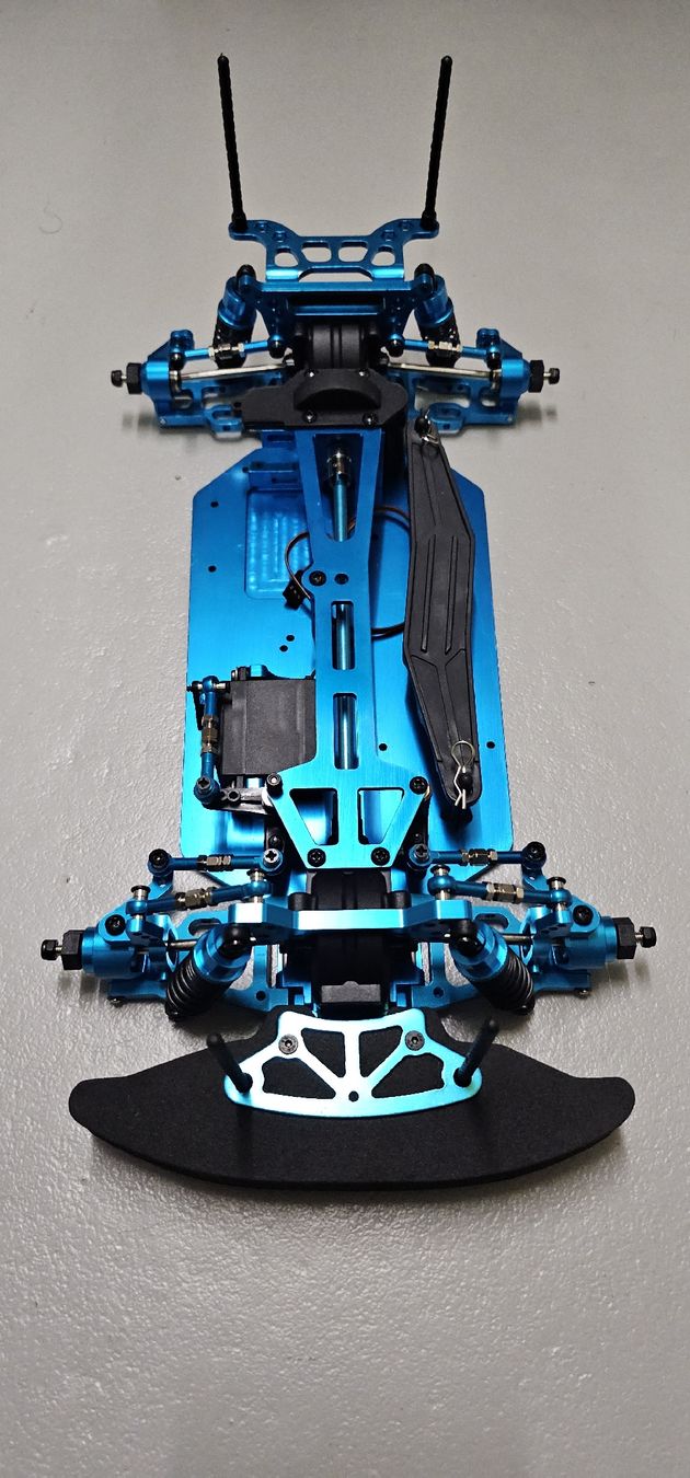 Modellismo RC: RC CHASSIE 4x4 1:10 ALU – Nuovo (secondo la descrizione) da Fischbach LU venduto da Speedygonzales999 2