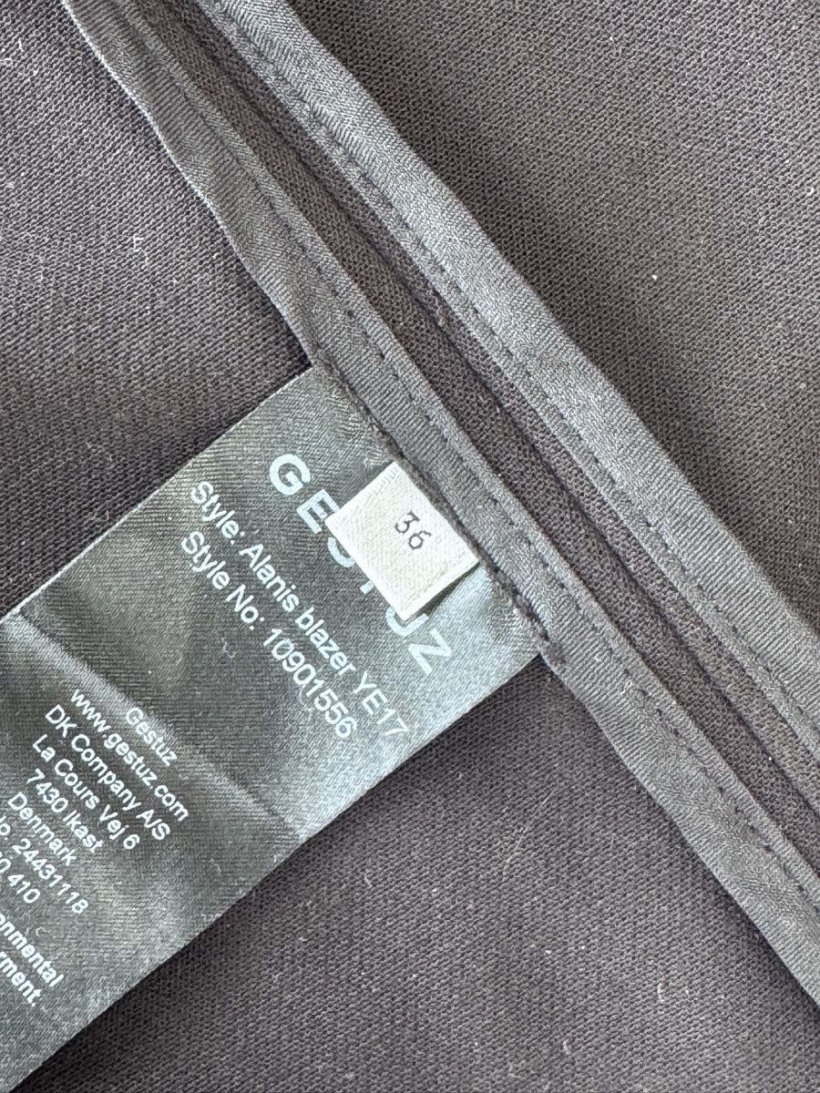 Completi & Tailleur: Gestuz langer Blazer – Usato da Kriens venduto da saintstone 2
