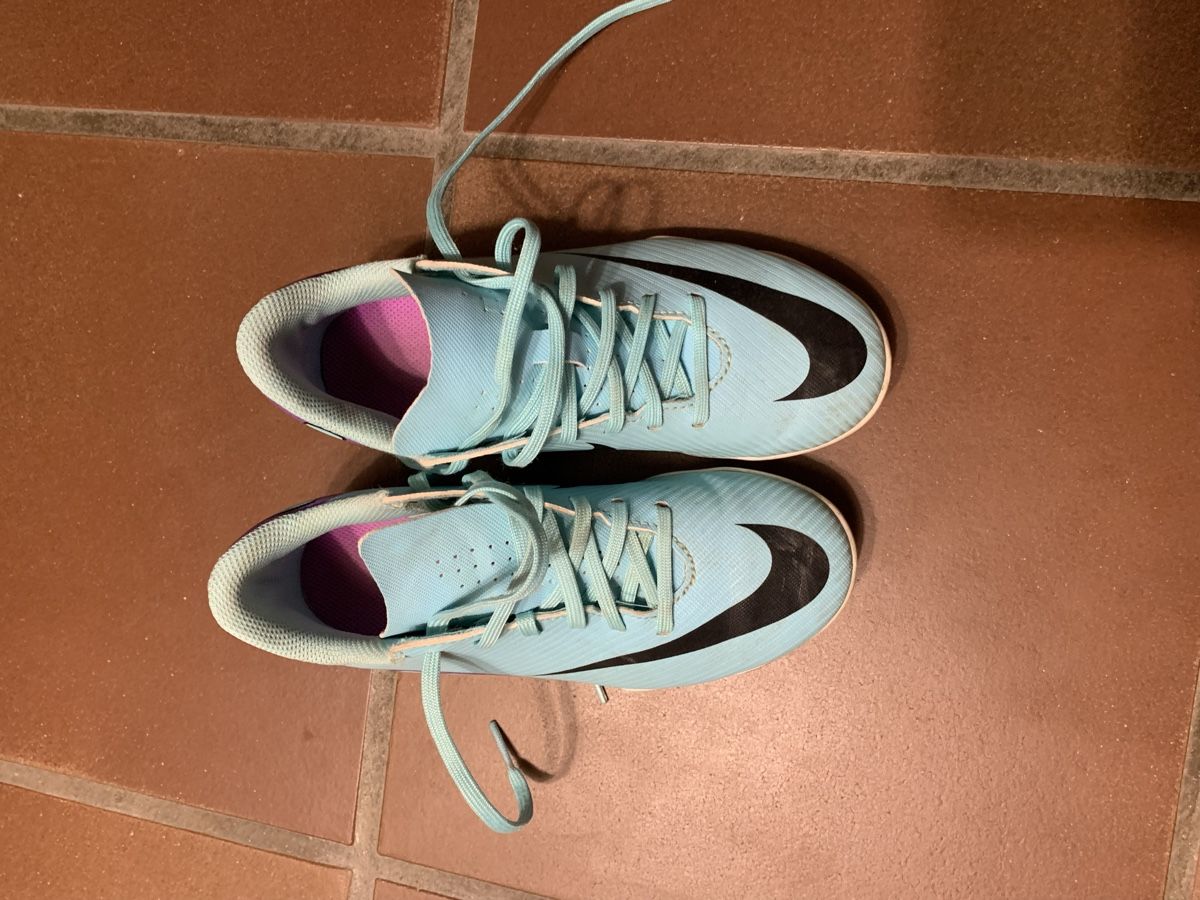 Nike Scarpe da uomo: Nike Fussballschuhe 32 – Usato da Küttigen venduto da osiamo 2