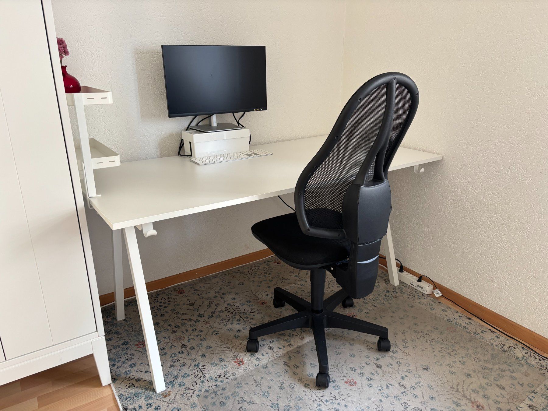 Ikea Schreibtische: Bürotisch – Gebraucht aus Zürich von nad_yj6c 1
