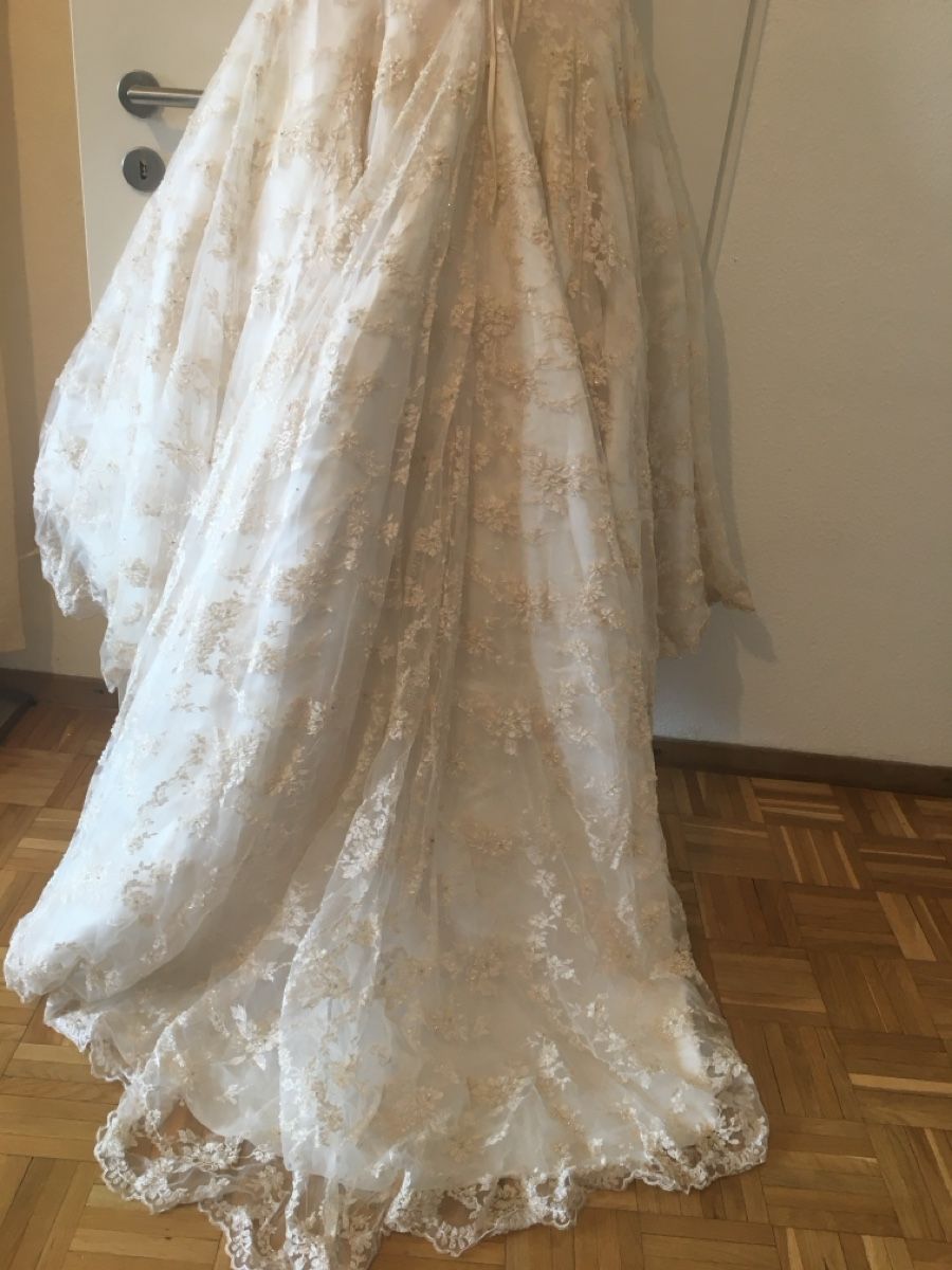 Robes: Robe mariage – Neuf (Voir description) à Genève par ibrahim9dd17 4
