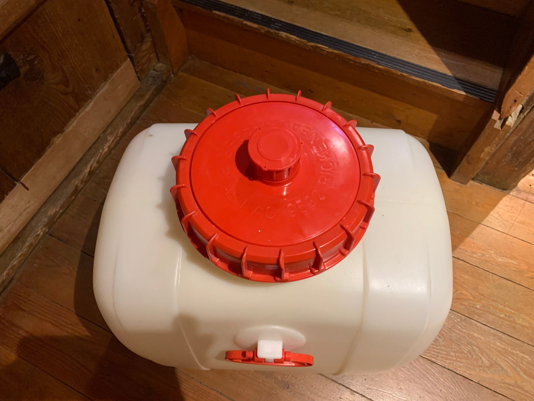 Accessori per altri veicoli: Behälter mit Hahn 60 Liter neu – Nuovo (secondo la descrizione) da Spiez venduto da vou_jt2m 1