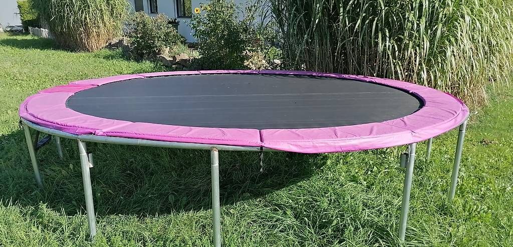 Trampoline: Riesentrampolin – Gebraucht aus Niederbipp von mykdesign 1