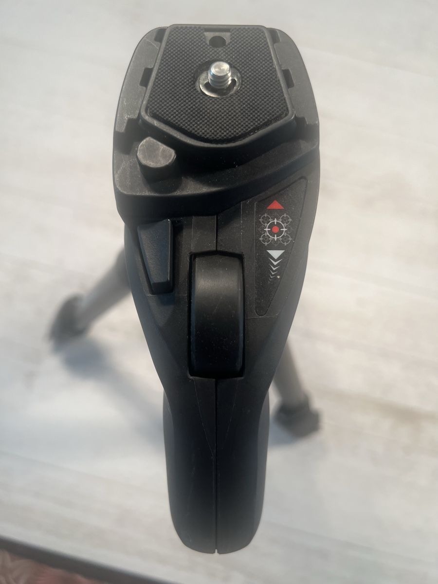 Manfrotto Stative & Stativköpfe: Manfrotto Mkc3-H01 Stativ – Gebraucht aus Huttwil von luk_9tdh 4