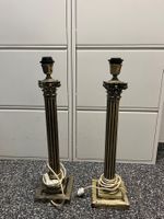 2 antike Tischlampen-Säule