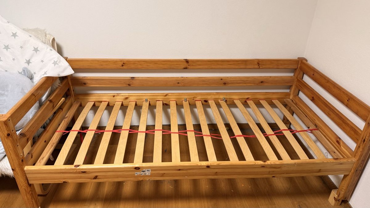 Betten: Flexa Bett + Erhöhung + 3 Schubladen  – Gebraucht aus Fehren von Frenny