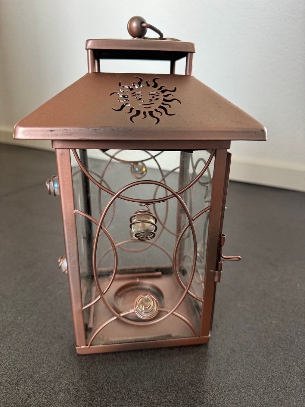 Lanterne: Laterne Metall / Glas stehend oder zum Aufhängen – Usato da Fribourg venduto da tschjoly 1