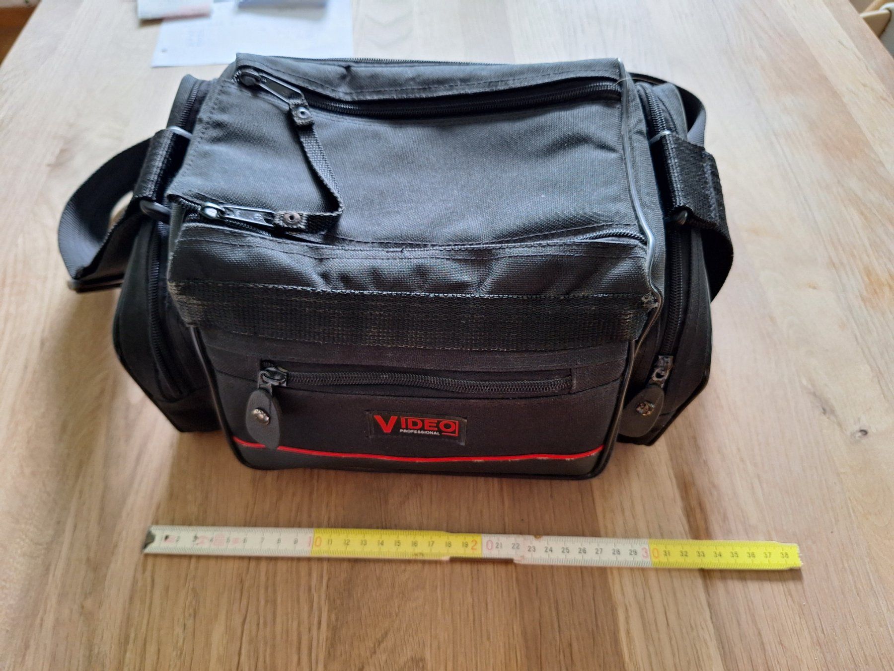 Borse: Tasche für Video- oder Fotokamera – Usato da Ittigen venduto da Michel0120