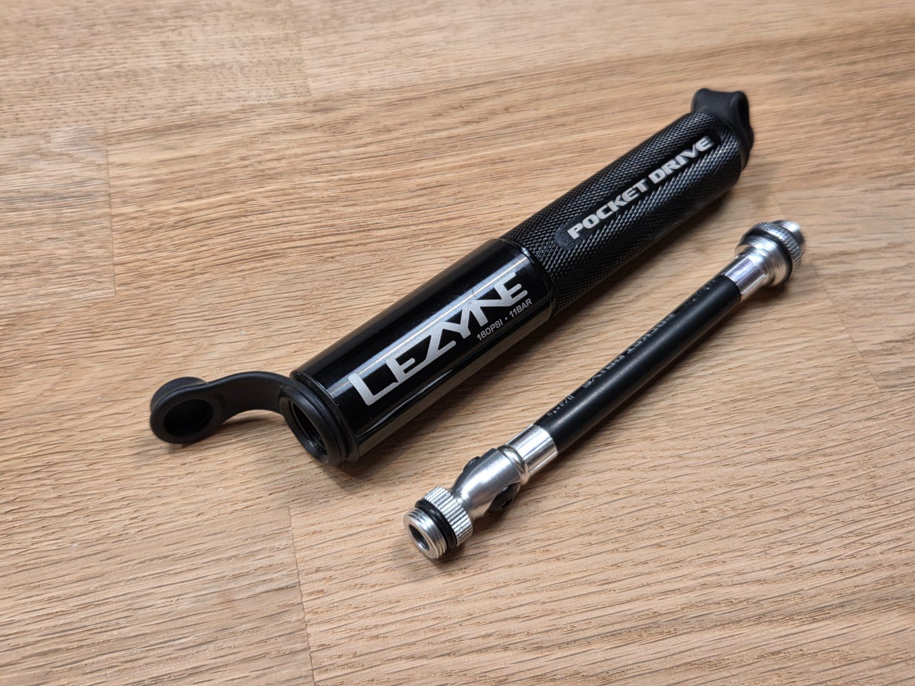 Lezyne Pompe: Lezyne Pocket Drive 11 Bar – Nuovo (secondo la descrizione) da Rotkreuz venduto da vabu33