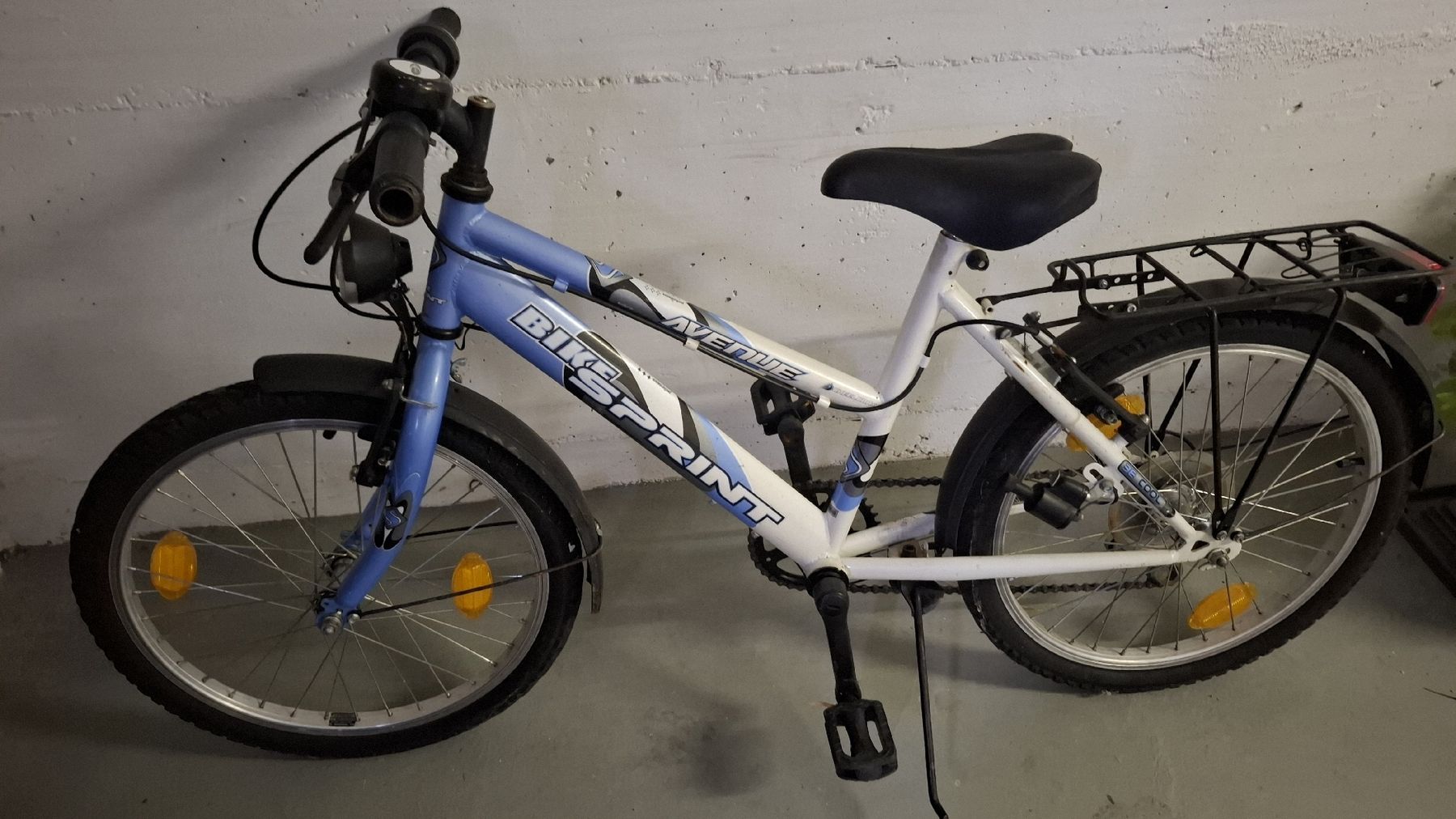 Biciclette: Kindervelo blau zu verkaufen – Usato da Affeltrangen venduto da Entlebuch