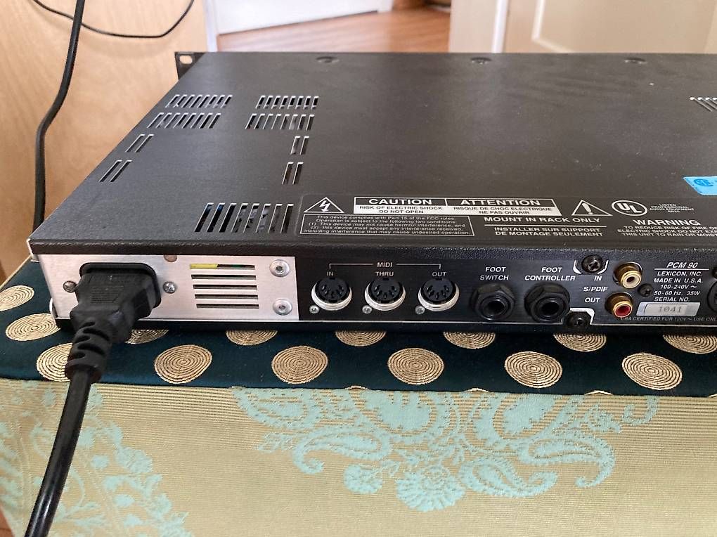 Strumenti musicali: Lexicon PCM 90 Hallgerät – Usato da Winterthur venduto da Rumo6 4