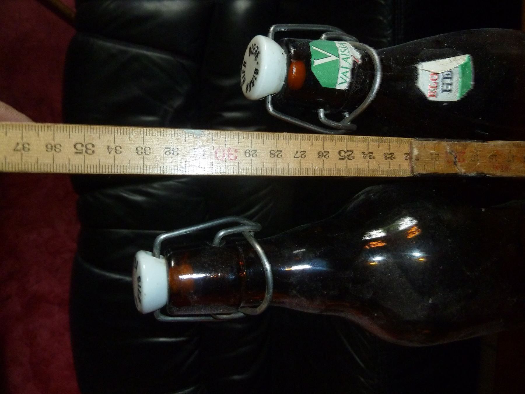 Bottiglie: Flasche bouteille bière Valaisia – Usato da Lajoux JU venduto da Briard0 1