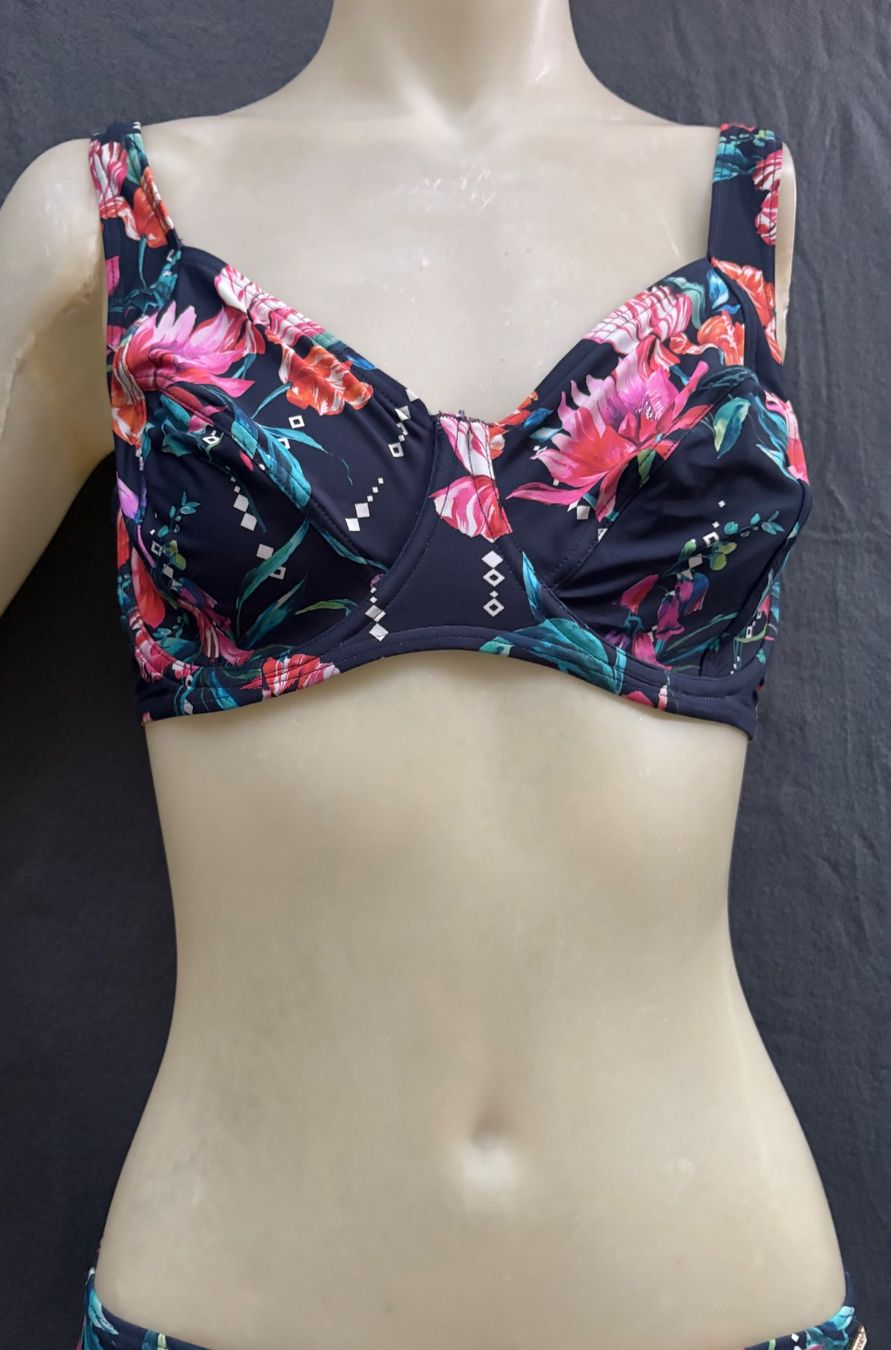 Sunseeker Costumi da bagno & Bikini: SUNSEEKER Bikini gr38 / 38 F – Usato da Niederbipp venduto da fashionfuchs 1