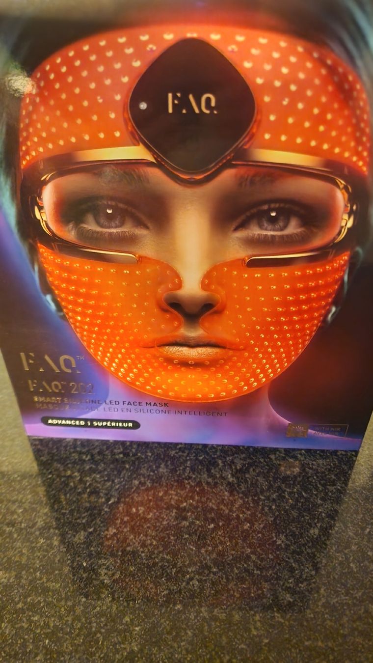 Foreo Soins du visage: Foreo FAQ 202 LED-Gesichtsmaske – D'occasion à Zofingen par stm_dl82 2