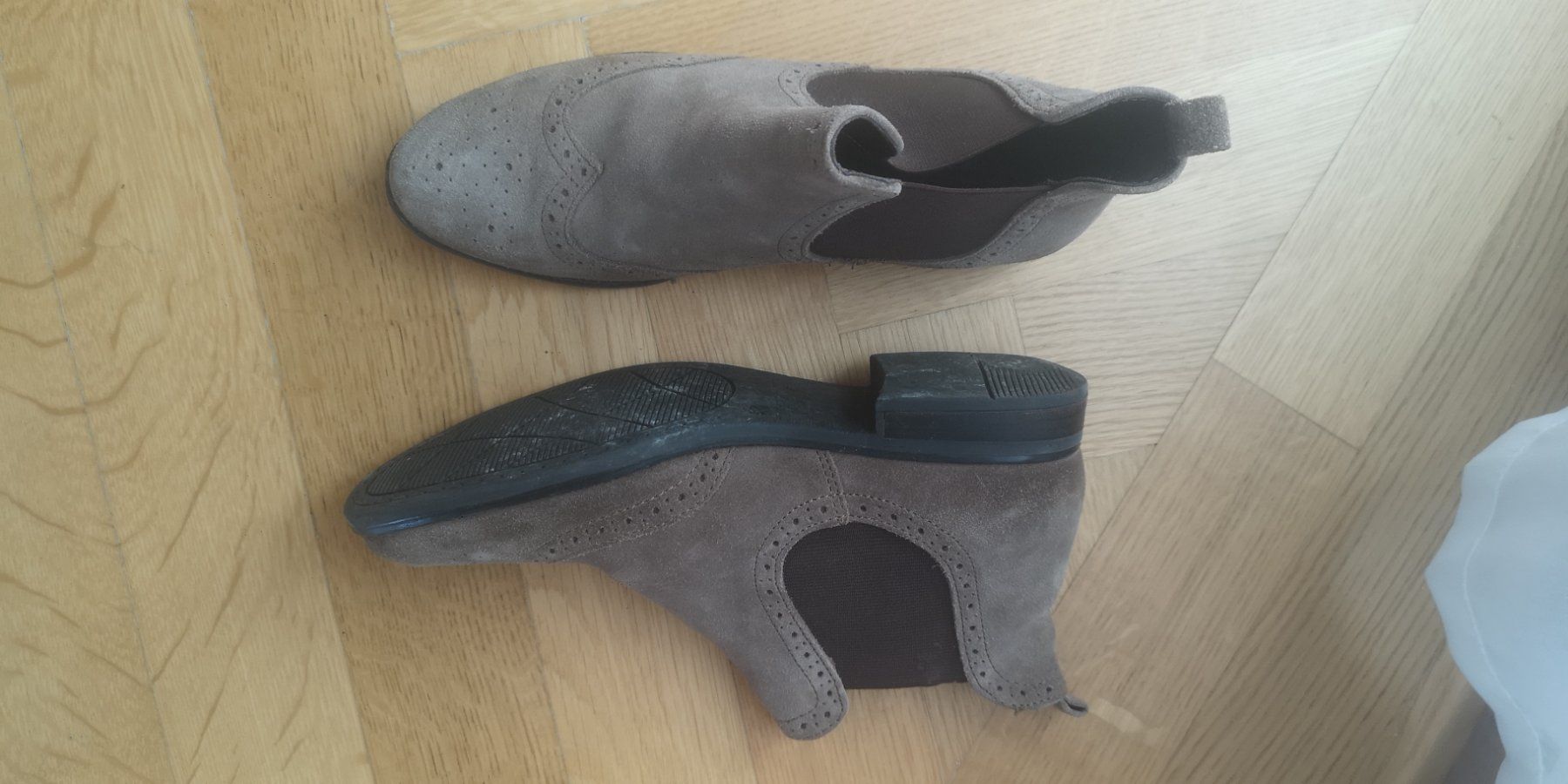 Scarpe da donna: Brown Chelsea boots – Usato da Zürich venduto da giu_tp6p