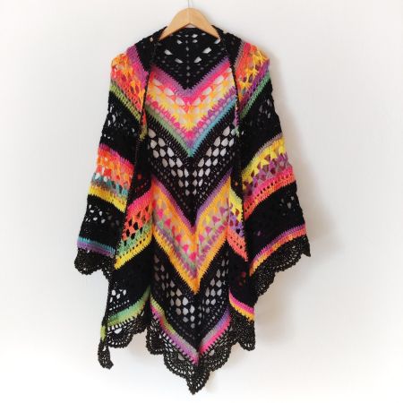 Handmade Häckel-Stola Schal Foulard Poncho Dreieck Überwurf
