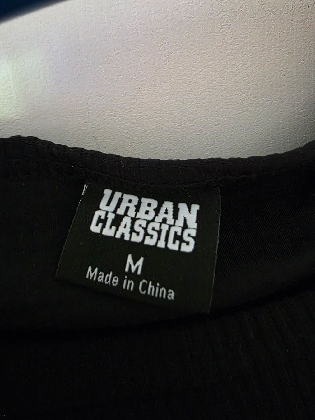 Urban Outfitters T-shirt: T-shirt – Nuovo (secondo la descrizione) da Mörigen venduto da Sandra_z 1