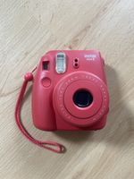 Fujifilm Instax Mini 8 Kamera rot guter Zustand