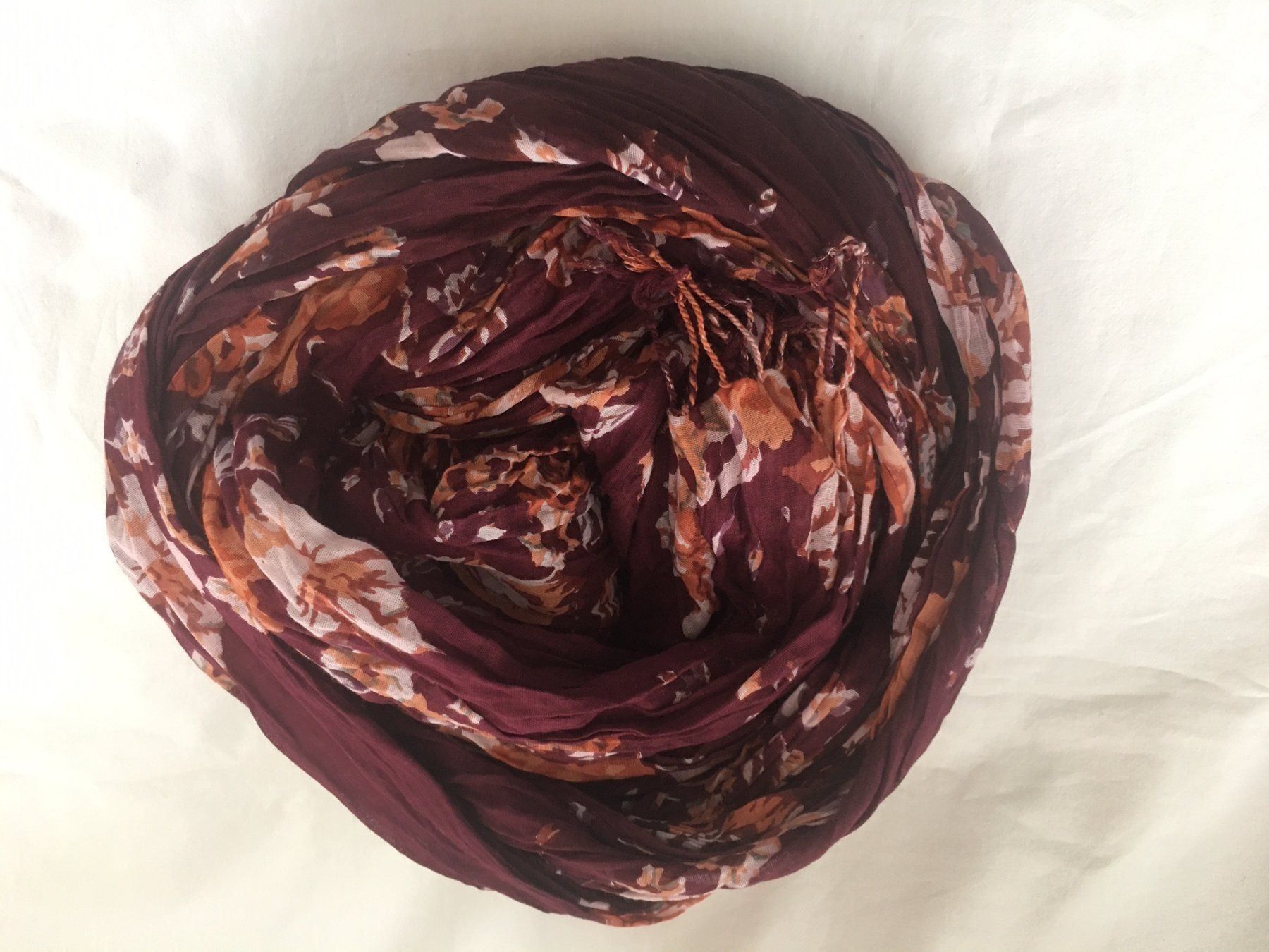 Foulards, Tücher & Schals: SCHAL MIT BLUMEN -  FABRIKNEU – Neu und originalverpackt aus Honau von sainj 2