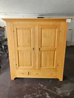 Massivholzschrank Biedermeier